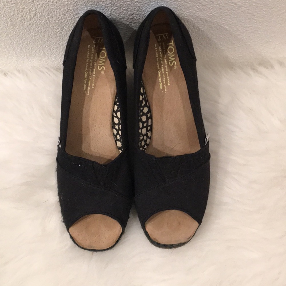 Toms wedges